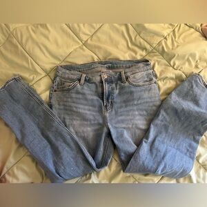 Old Navy Mid-Rise Boyfriend Jeans